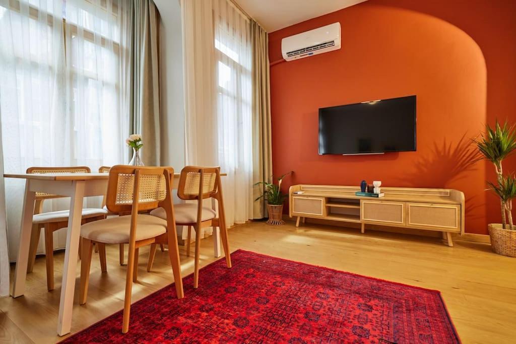 Fabulous 2br 3ac 2 Min To Metro - Baysungur D4 Daire İstanbul