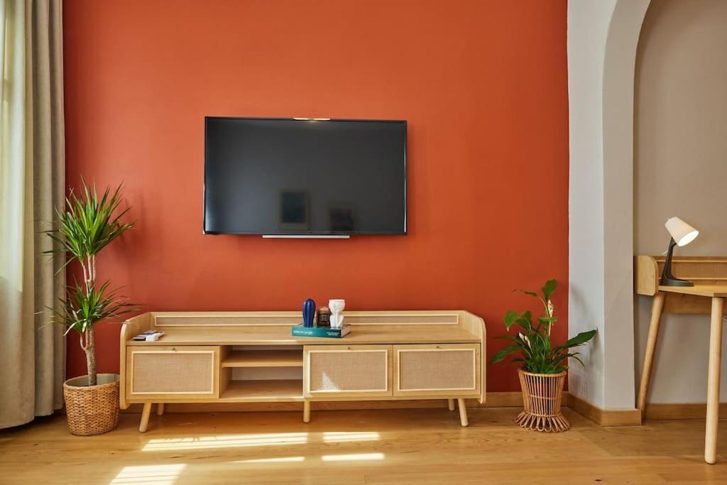 Daire Fabulous 2br 3ac 2 Min To Metro - Baysungur D4 İstanbul